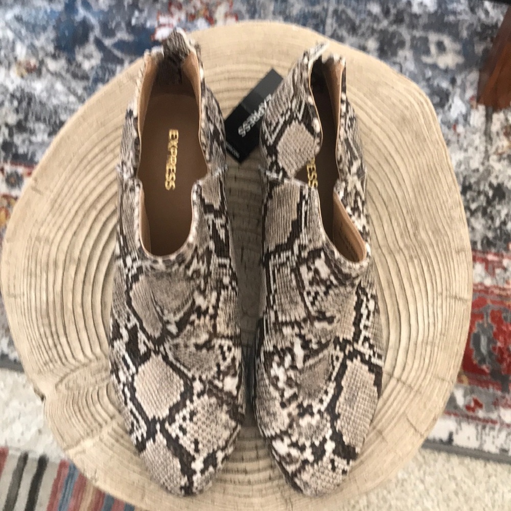 NWT express snakeskin booties
